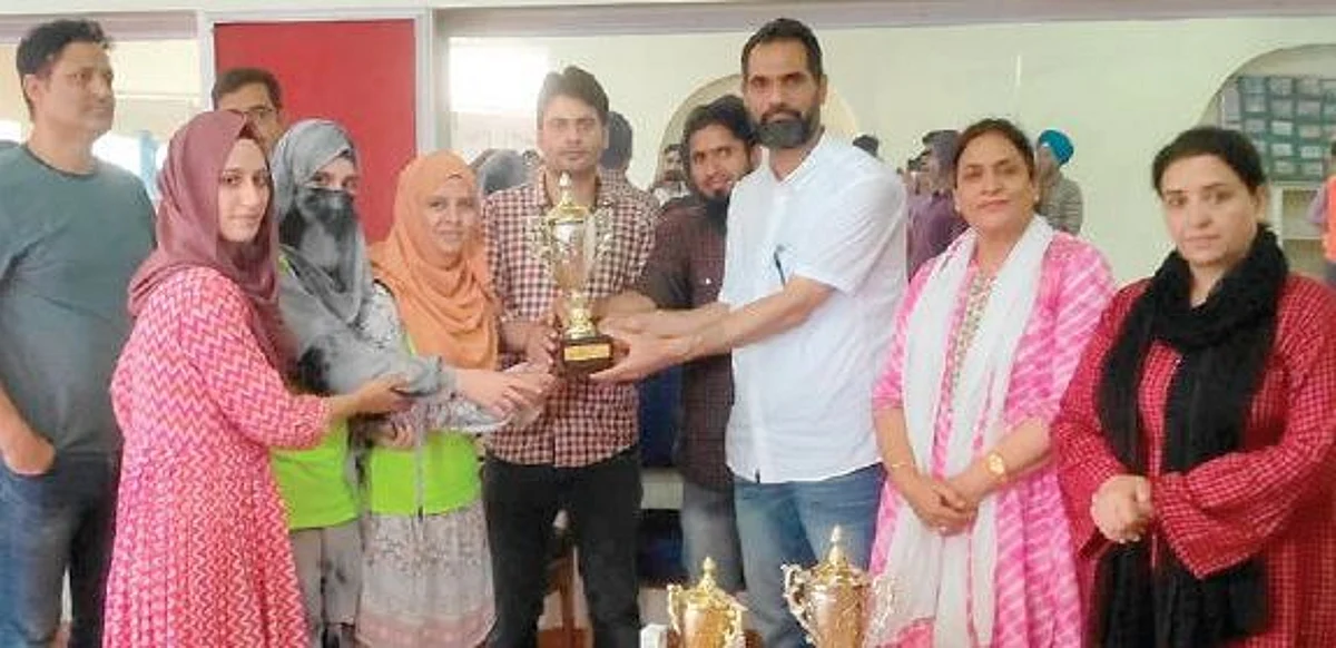 Inter-department table tennis tournament concludes at KU