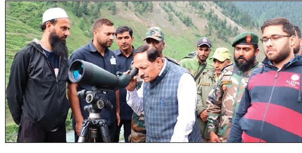 Promotion of border tourism | Advisor Bhatnagar inaugurates viewing point at Chorwan in Gurez