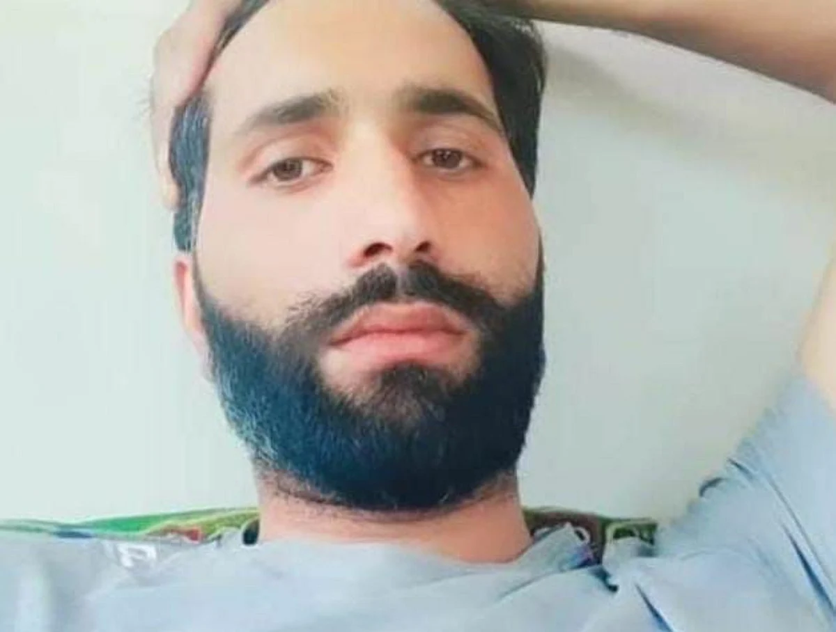 Body of local tourist guide, who drowned in Tarsar Lake in Pahalgam area of Anantnag district on Wednesday was found at Lidderwath area on Thursday, even as efforts were on to retrieve body of a drowned tourist, officials said.