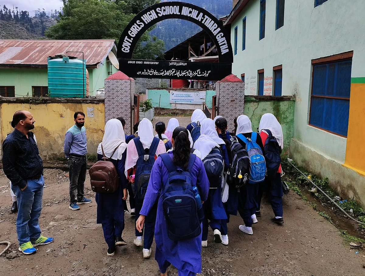 Educational institutions reopen after 10 days in J&K's Bhaderwah