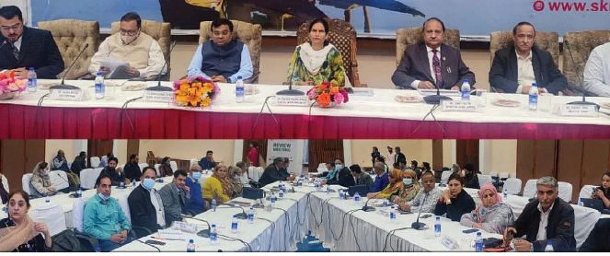 Union MoS H&FW reviews J&K’s healthcare sector