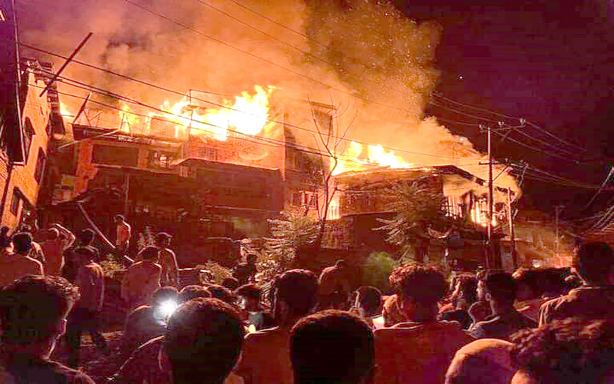 4 houses gutted in Anantnag