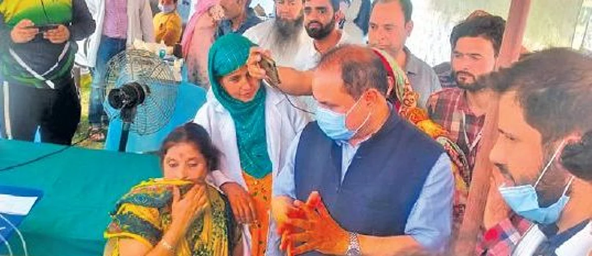 Director Health takes stock of arrangements at Kheer Bhawani temple