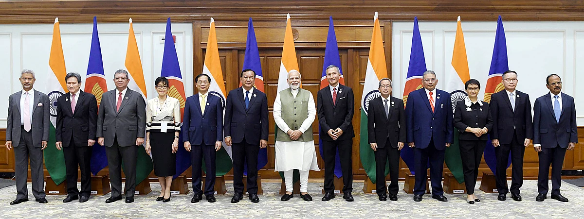 ASEAN foreign ministers call on Prime Minister