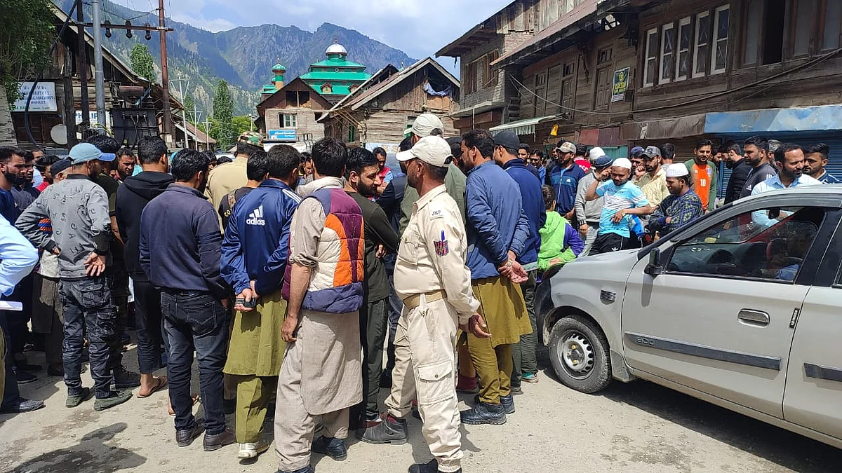 Traders in Gurez in north Kashmir's Bandipora district are observing a day-long shutdown against what they called "lack of development" in the area.