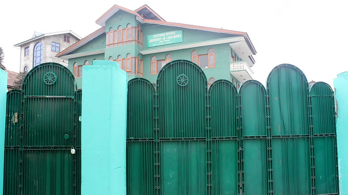JK school board orders cessation of academic activities in Falah-e-Aam run institutions