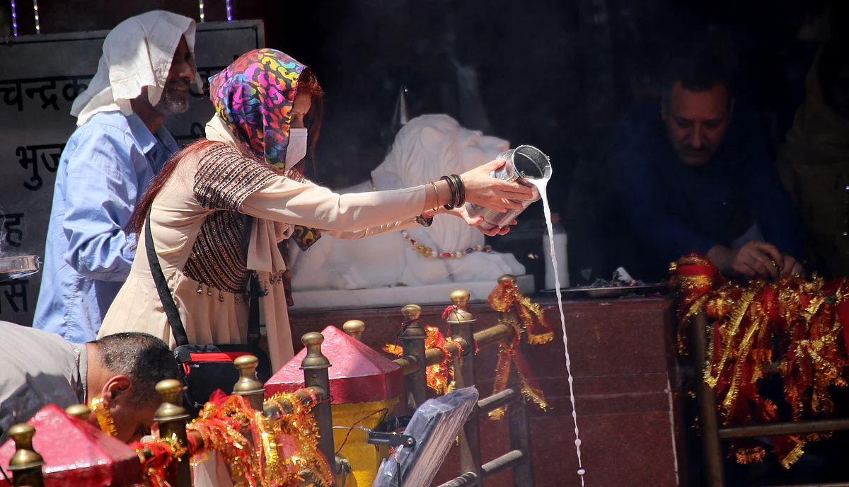 Positive Kashmir greets people on Kheer Bhawani Mela