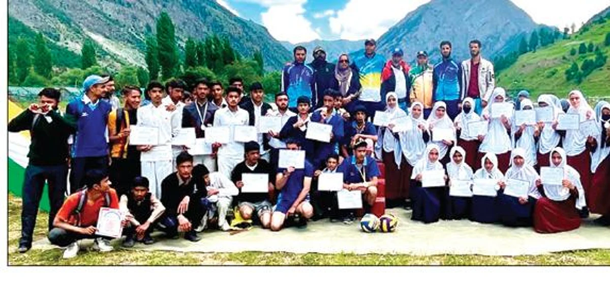 Jashn-e-Gurez inter school Volleyball tournament held