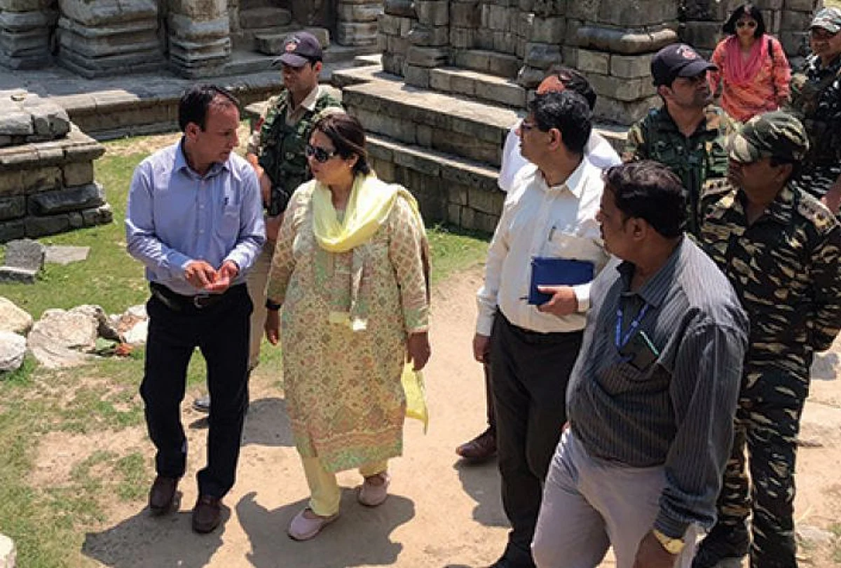 Union Minister of State for External Affairs and Culture Meenakshi Lekhi on Tuesday visited Naranag