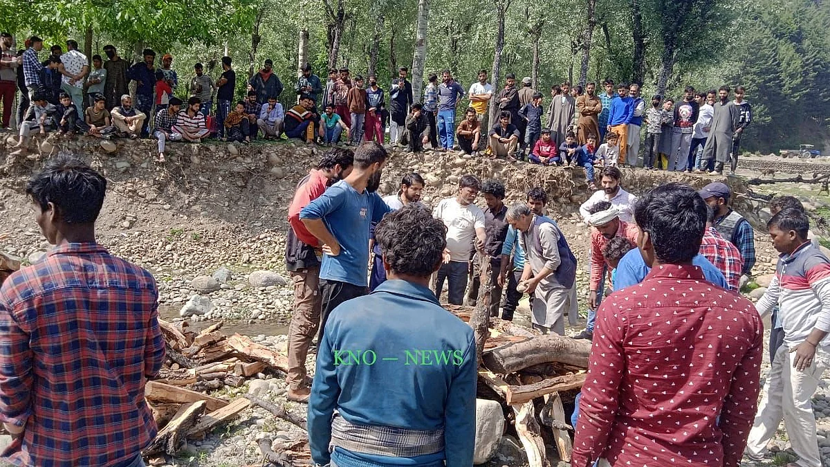 Non-local labourer dies of cardiac arrest in Pakherpora Budgam, cremated by locals