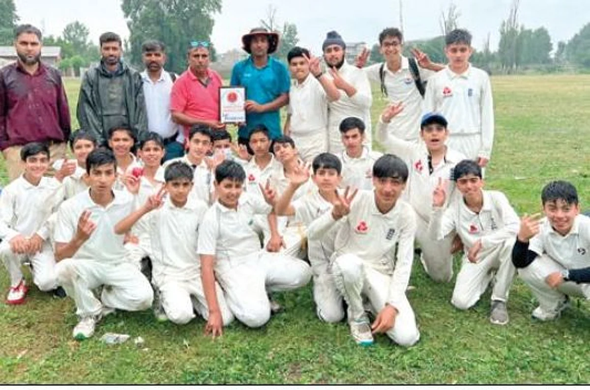 DPS Srinagar beat Oasis Educational Institute in U-14 Cricket Tournament
