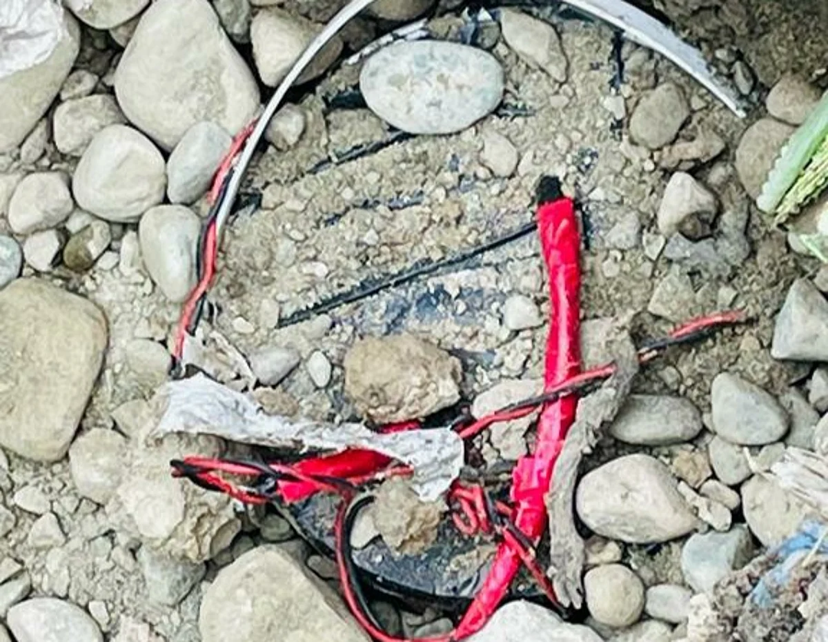 Security forces on Wednesday found a suspected IED at Kutta Mod Pattan in north Kashmir's Baramulla District.