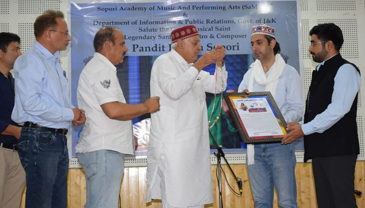 DIPR, SaMaPa organise grand musical tribute in memory of Pandit Bhajan Sopori