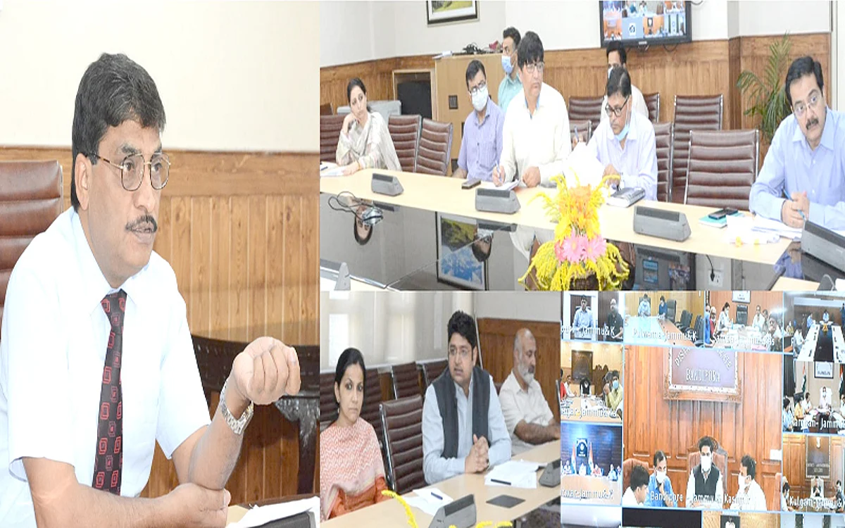 CS reviews progress of district Capex Budget