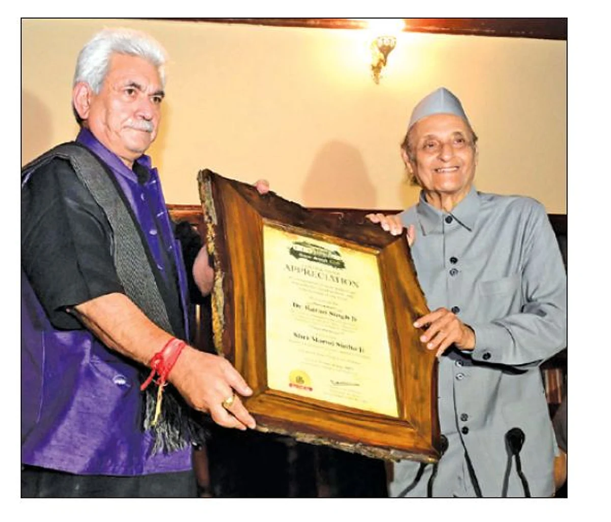 The Lt Governor called on the young generation especially those who are engaged in social service, literary field, to draw inspiration from the life of Dr Karan Singh.