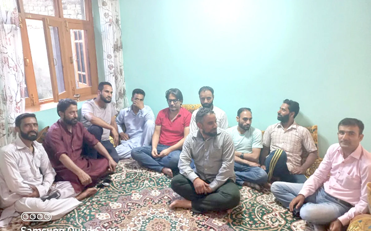 Party foundation day | PDP holds meeting at Habba Kadal
