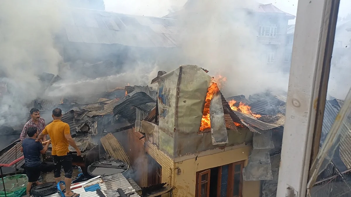 At least four residential houses were damaged in a fire incident in Lone Mohalla near Marriage Hall Khanyar in Srinagar on Thursday, July 21, 2022.