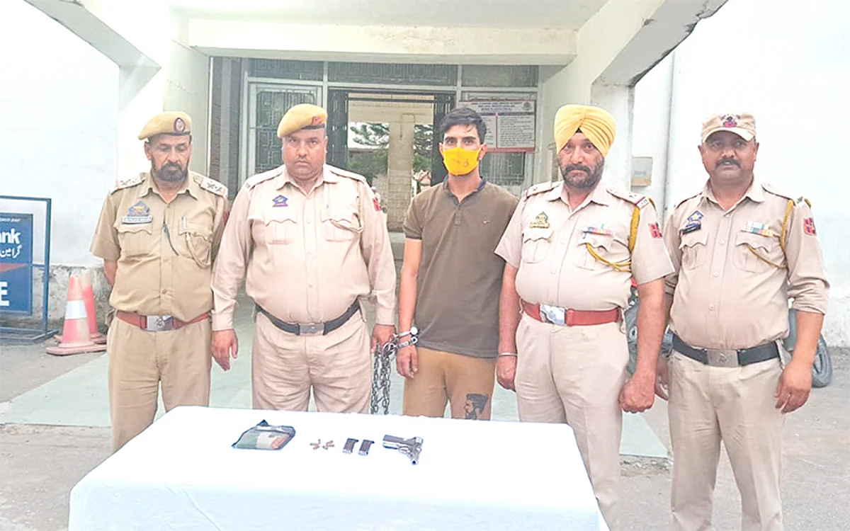Police recover pistol in Poonch