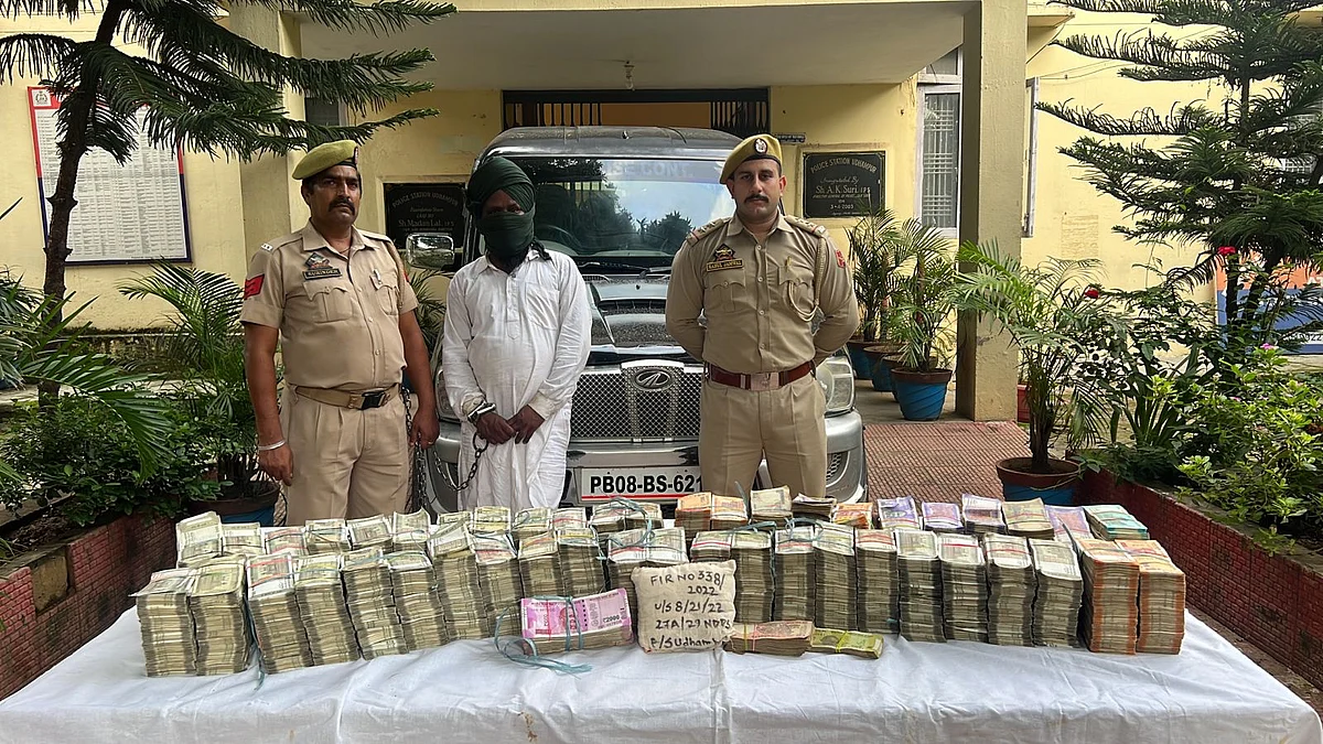 Police on Wednesday recovered 250 grams of Heroin worth nearly Rs 2 crore during a smuggling bid during which one of the two smugglers died in a road accident while his accomplice has been arrested in J&K's Udhampur, officials said.