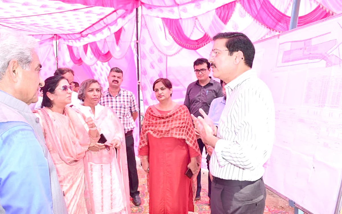 Bhardawaj reviews development of Industrial Infrastructure at Samba