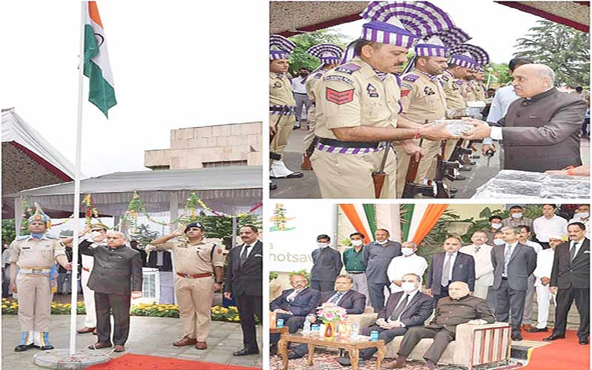 Chief Justice Pankaj Mithal hoists National Flag at High Court in Srinagar