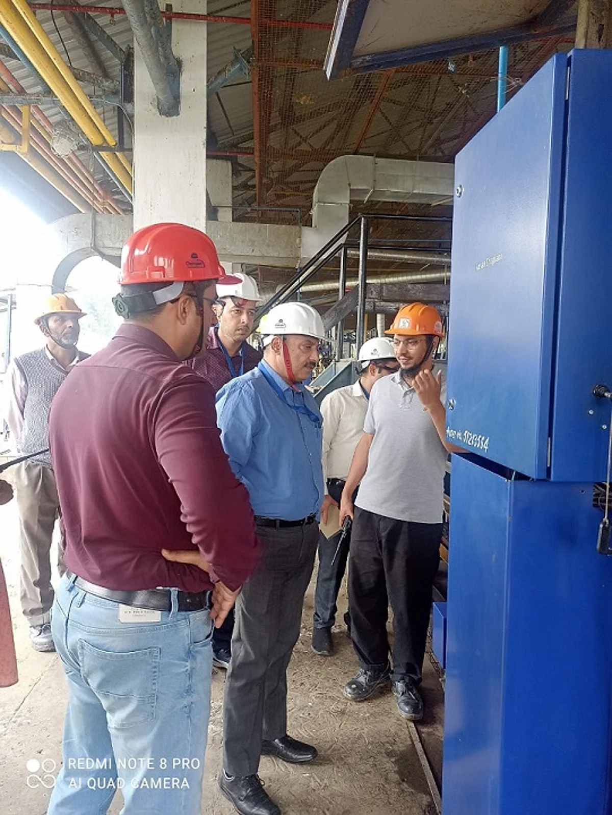 The Legal Metrology Officers conducted net content checking of different sample sizes of LPG cylinders filled with gas which has 14.2 kg of net cooking gas and cylinder weight is prominently written on each cylinder.