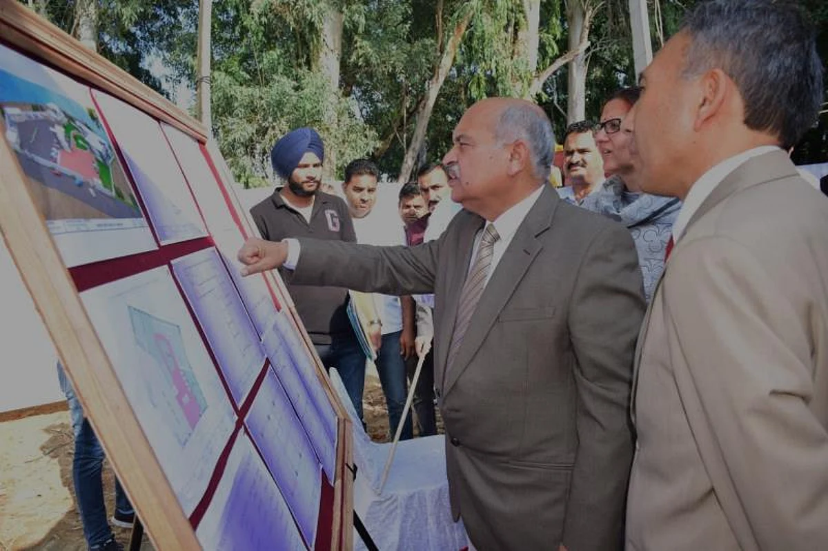 Principal District and Sessions Judge, Jammu, Sanjay Parihar welcomed the Chief Justice on the occasion.