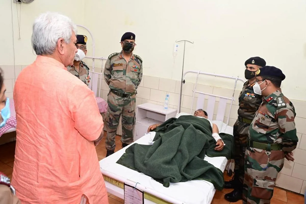 LG condemns killing, visits injured civilian
