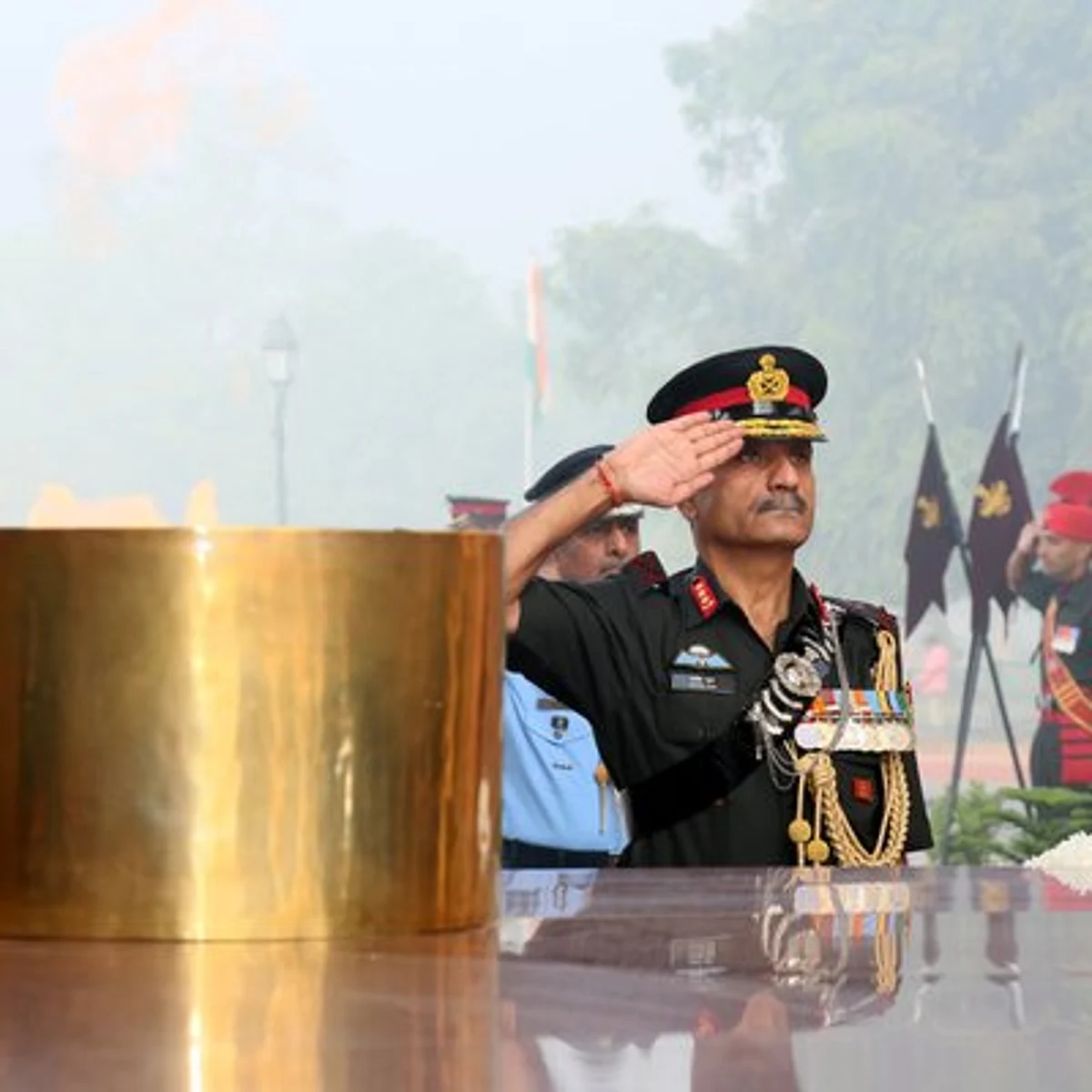 Former General Officer Commanding (GOC) 15 Corps, Lt General Satish Dua