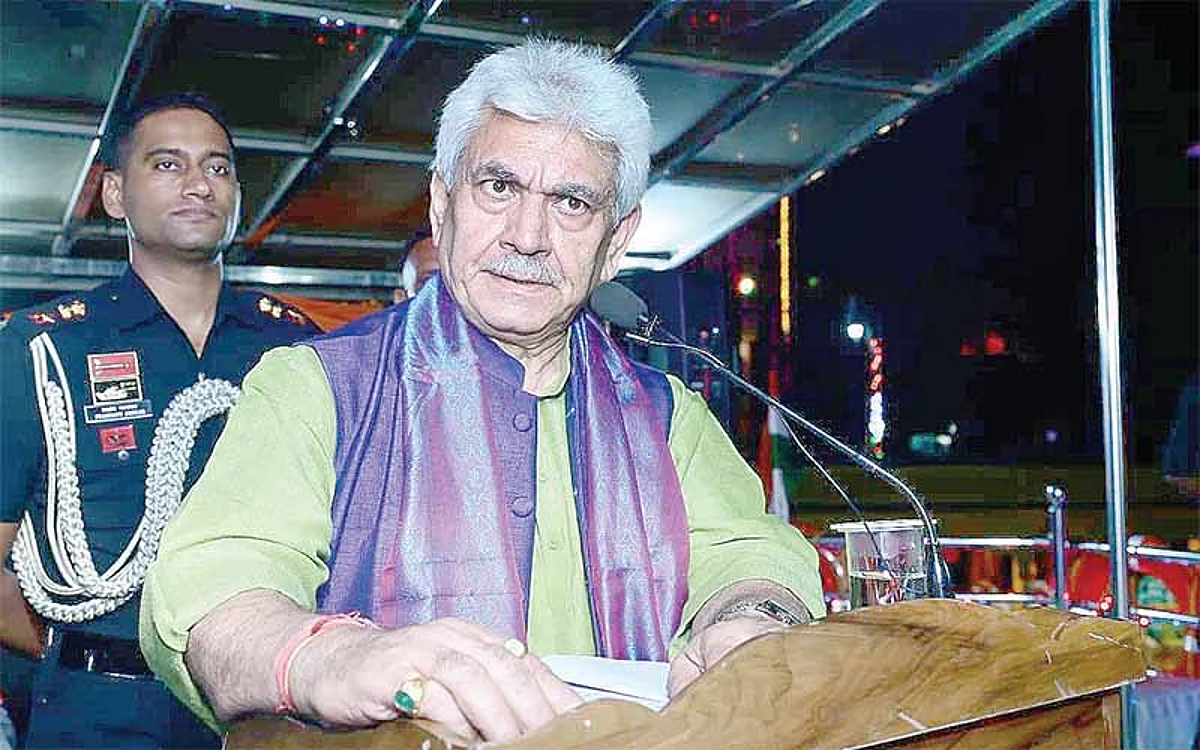 Lt Governor attends Jashn-e-Dal event