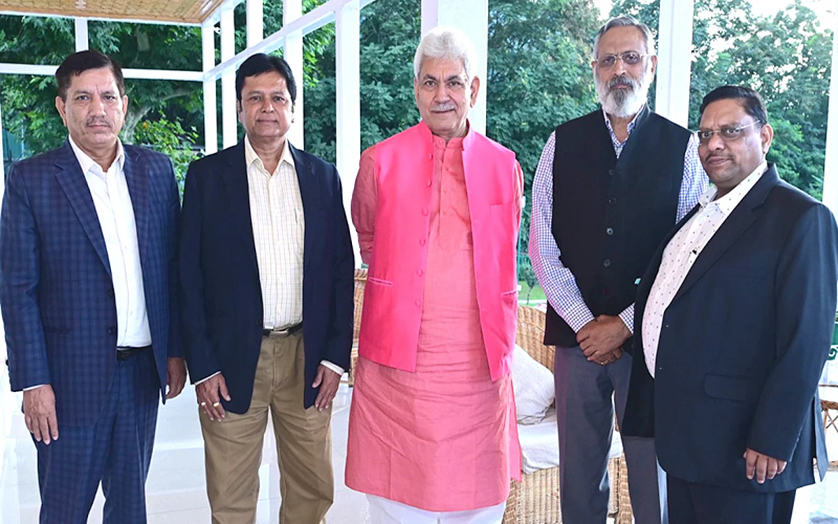 'Ensure maximum population gets covered under banking services, financial literacy'
