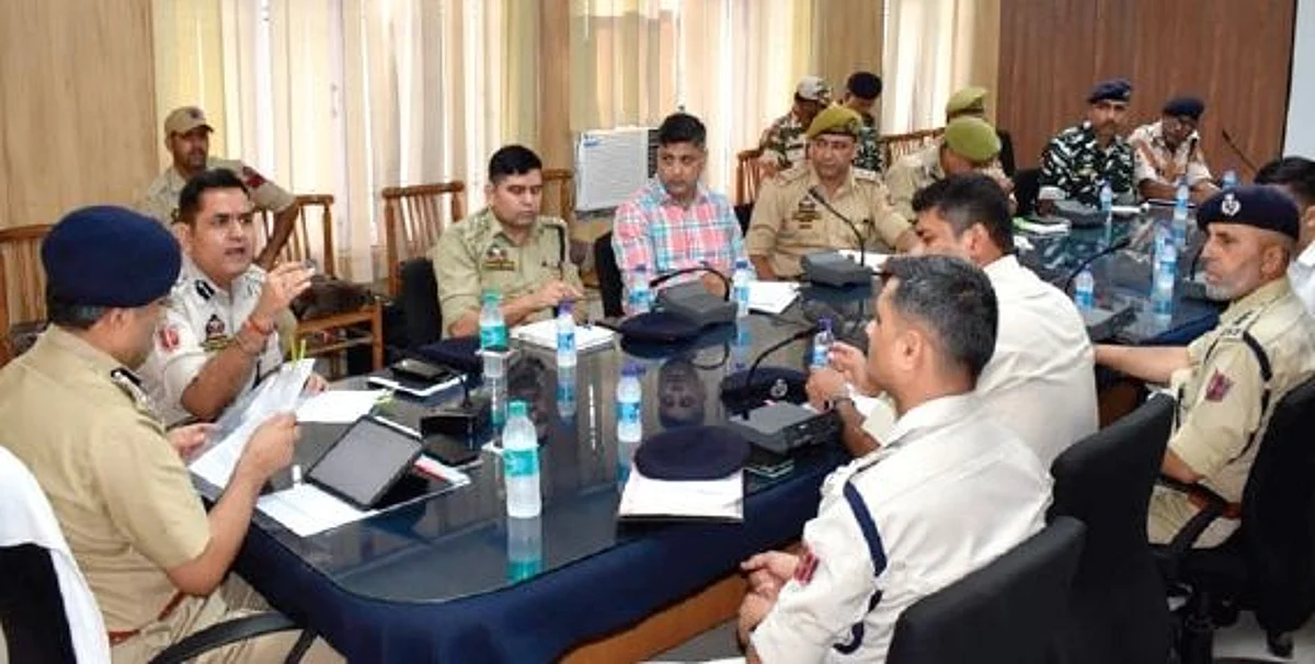 It was a multi-agency security review meeting attended by the representatives from CAPF, PMF, CID, Traffic, Police Telecom and other sister agencies.