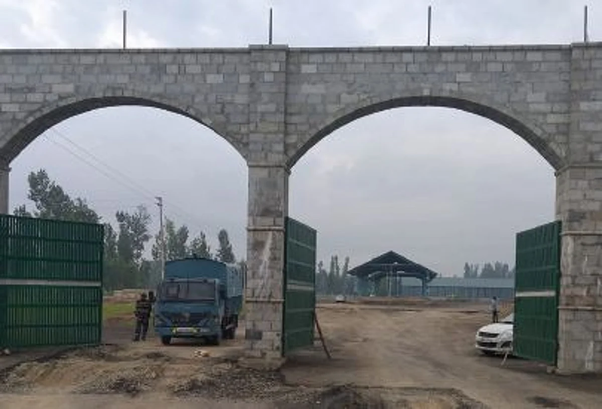 Although it was boasted that the execution of the project will go apace to meet the deadline of its operation in 2019, the same is already over by nearly three years.