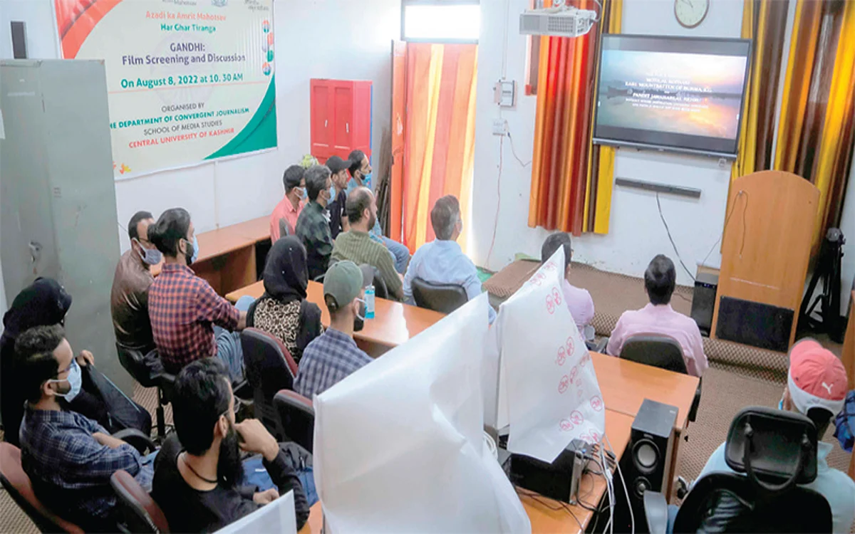 DCJ screens movie on Mahatma Gandhi