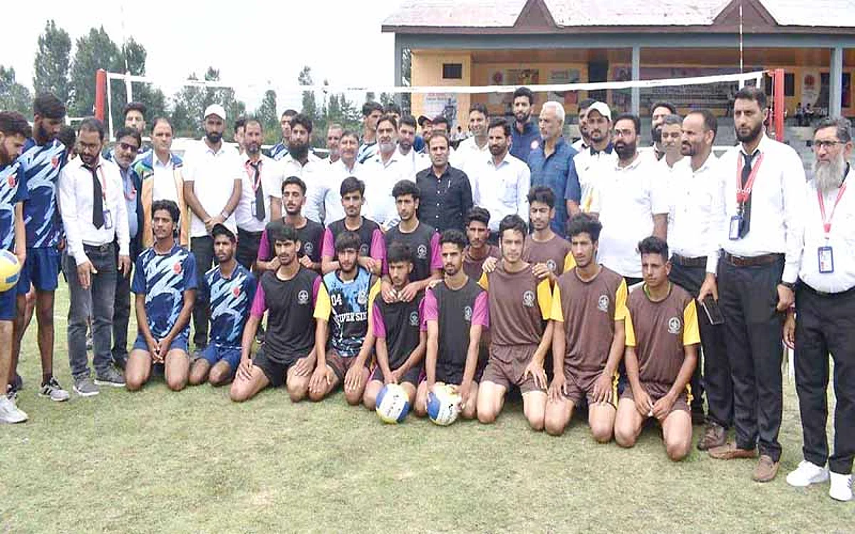 Inter District level volleyball tournament begins at Pulwama