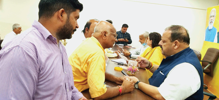 Senior BJP leaders gave patient hearings to the problems presented by the people, which were immediately taken up with the concerned officials of the departments stressing for early resolution so that the people are not made to suffer.