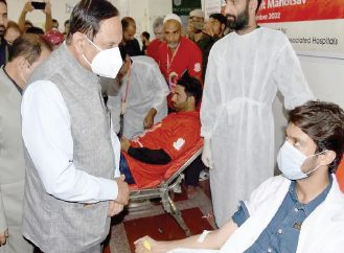The Blood Donation Camp was organised as part of the Rakhtdan Amrit Mahotsav, a Mega Blood Donation drive being organised across Jammu and Kashmir from today till 1st October.