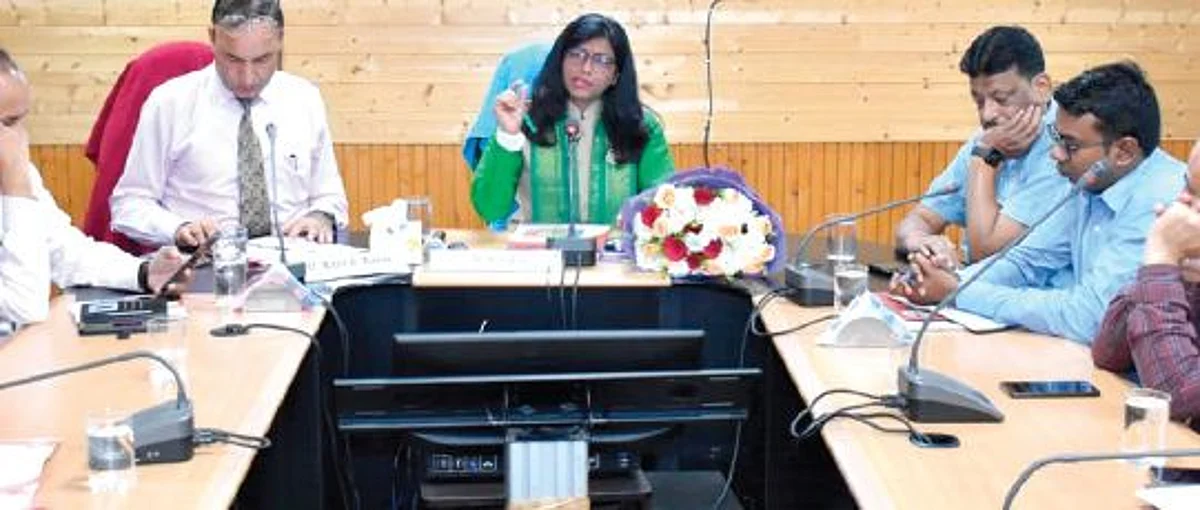 Member NCSC calls on SKUAST-K to create more facilities for SC, ST students