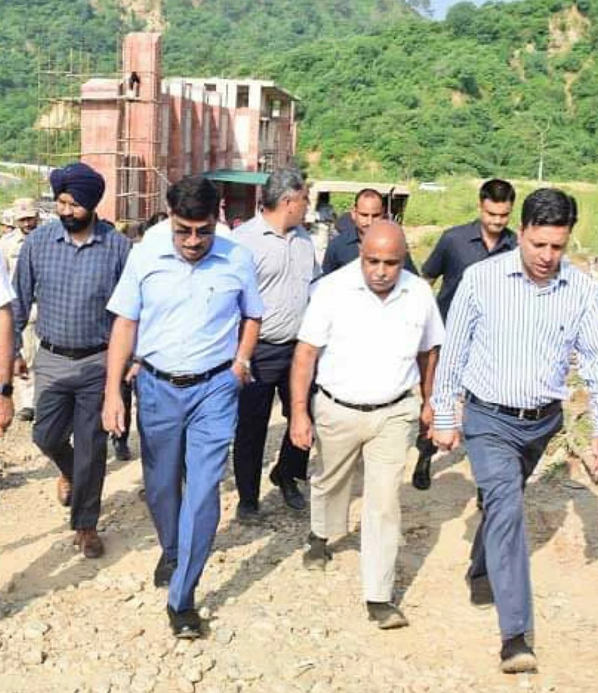 It was informed that the total area of the zoo is 163.40 Ha and around 70 percent of work on the project has been completed.