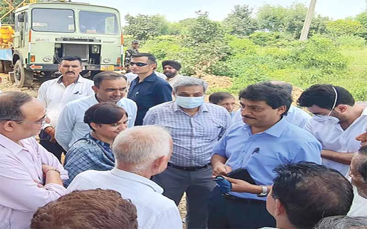 CS visits Samba, assesses development works under JJM