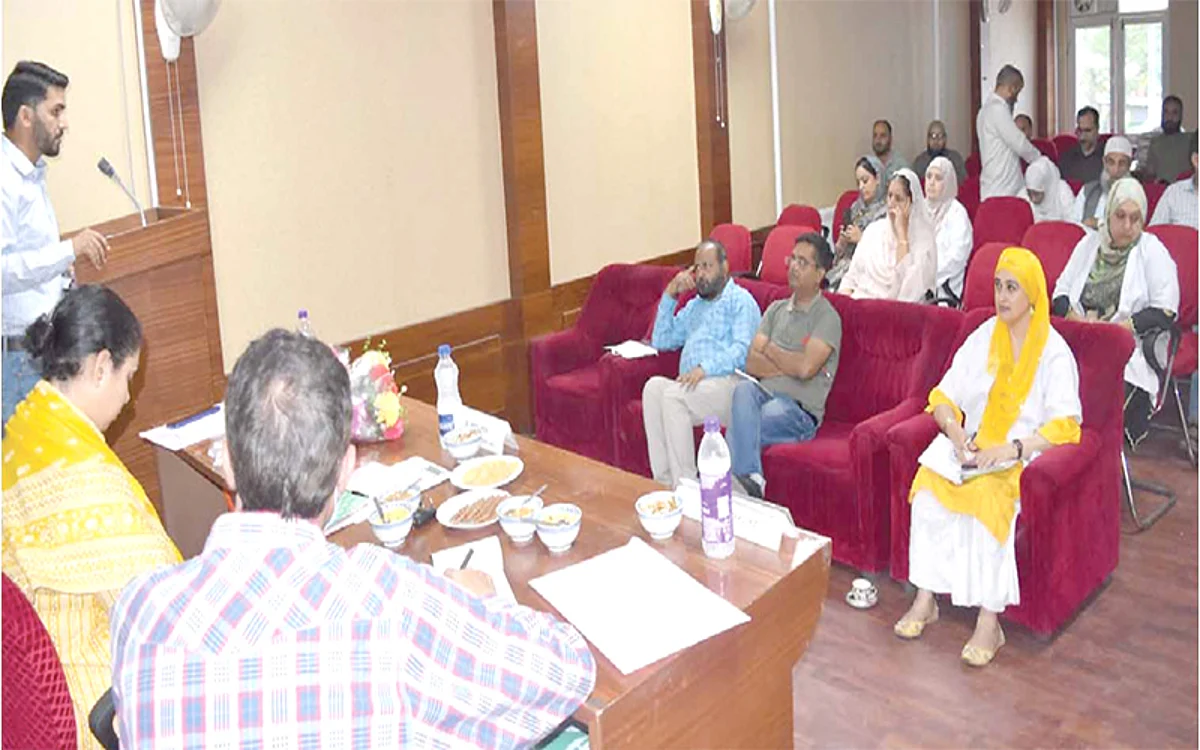 RRIUM organises workshop on Hindi