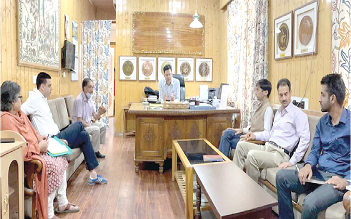 'More Kashmir crafts to be notified under Handicrafts Quality Control Act'