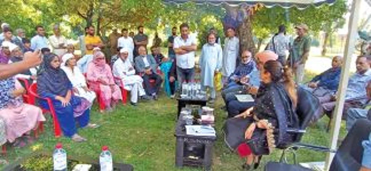 The delegations put forth a number of demands like the inclusion of Tarzoo as a tourist destination and providing of self-employment opportunities to the unemployed youth of the area.