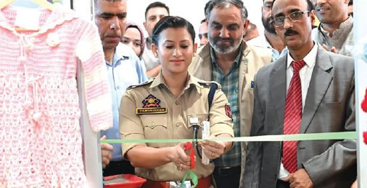The inaugural ceremony was attended by CGM NABARD J&K Dr AK Sood , SSP Shopian Tanushree, Additional Mission Director NRLM Reyaz Ahmad and ADDC Shopian Manzoor Hussain.