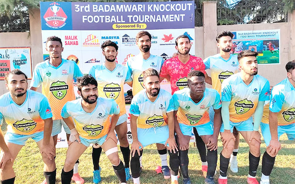Badamwari Knockout Tournament | Downtown Heroes FC book place in semifinal