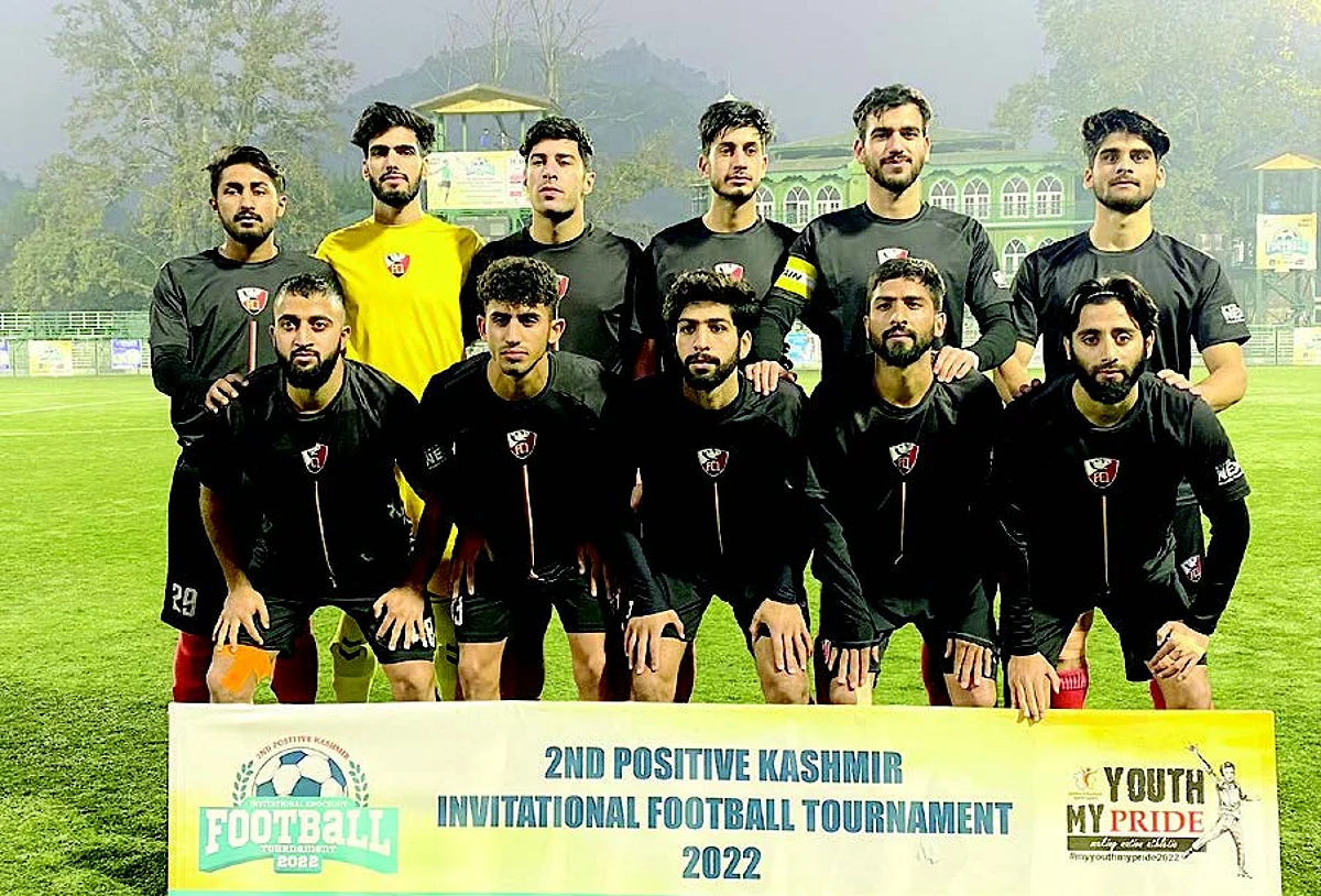 With this victory, Downtown Hereos and FC One advanced to the fourth round of the championship, eliminating Athletic and the Jammu and Kashmir police.