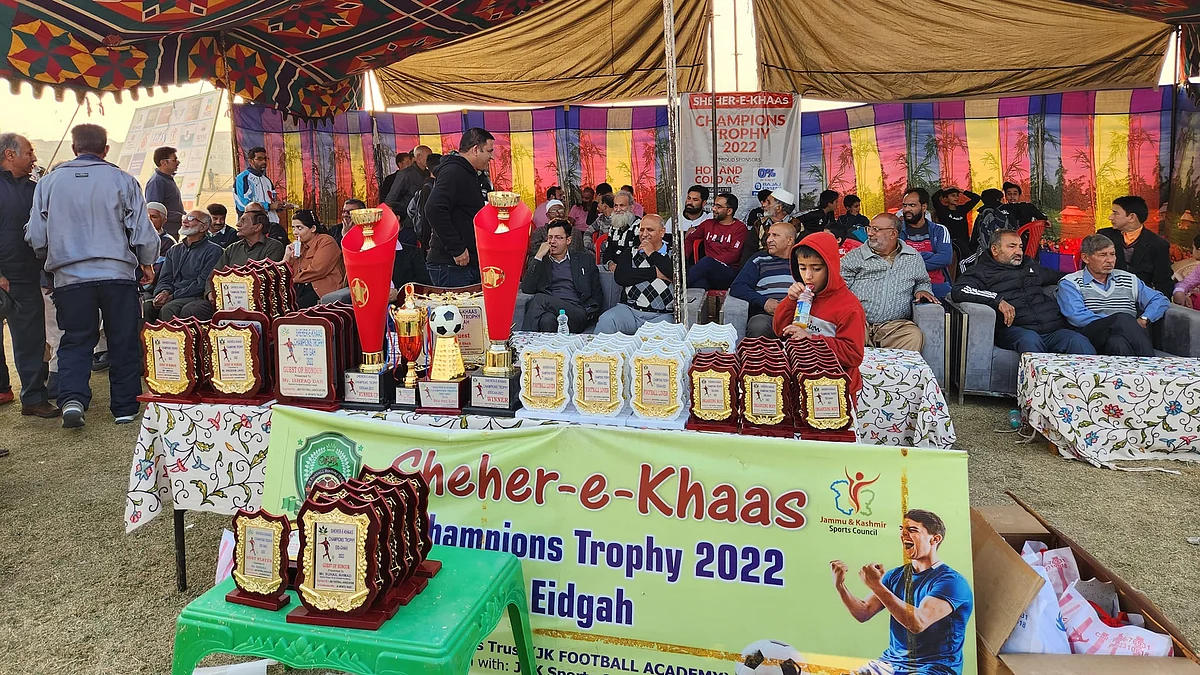 In the final, Jehlum FC defeated Azad Eidgah FC in penalties to emerge as the winner.