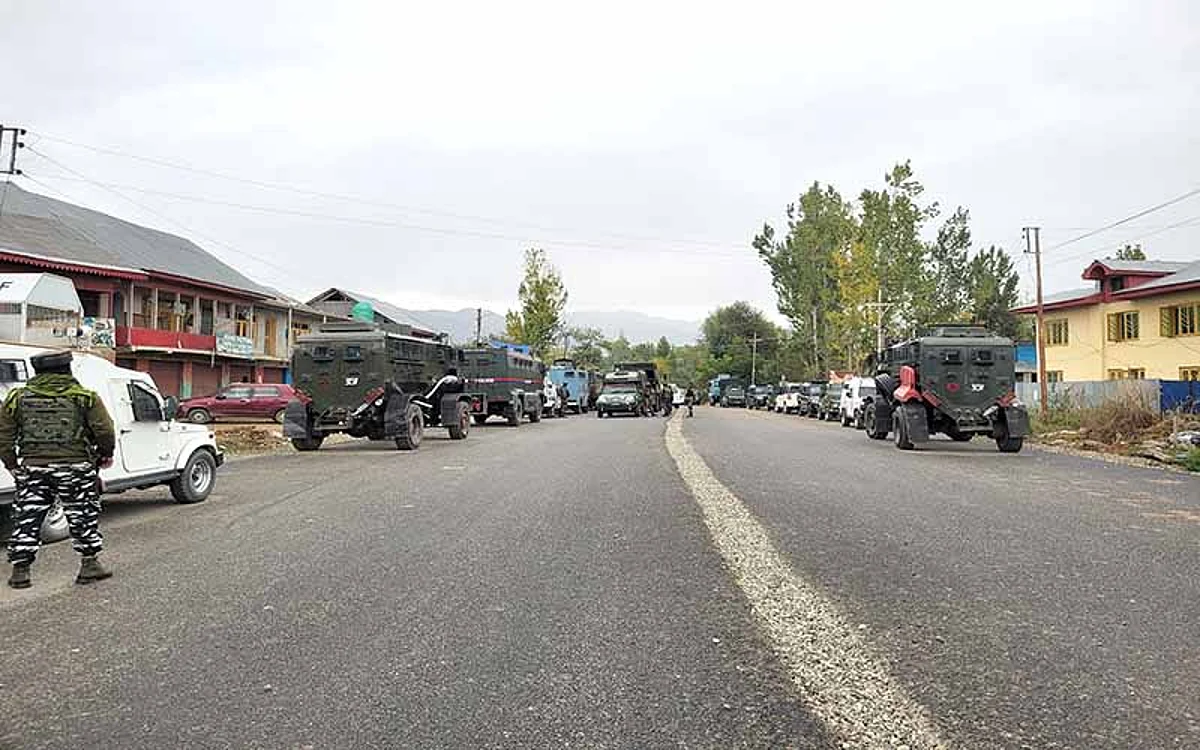 2 terrorists killed, soldier injured in Anantnag encounter