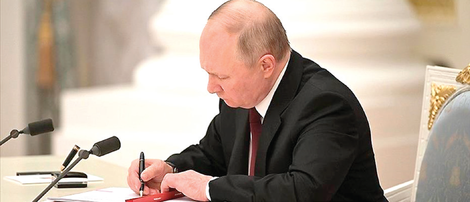 “If there are further attempts to conduct terrorist attacks on our soil, Russia will respond firmly and on a scale corresponding to the threats created against Russia,” Putin added, RT reported.