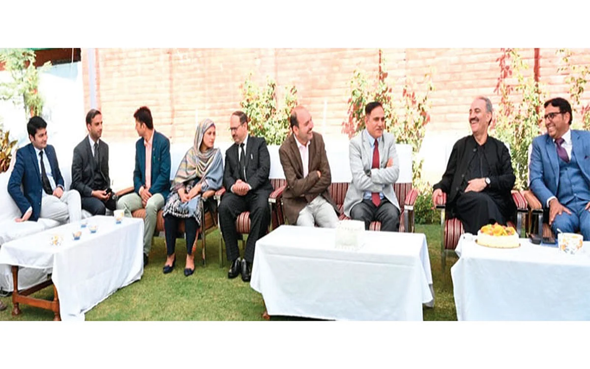 Officers of various district judiciaries call on Chief Justice of HC of J&K, Ladakh